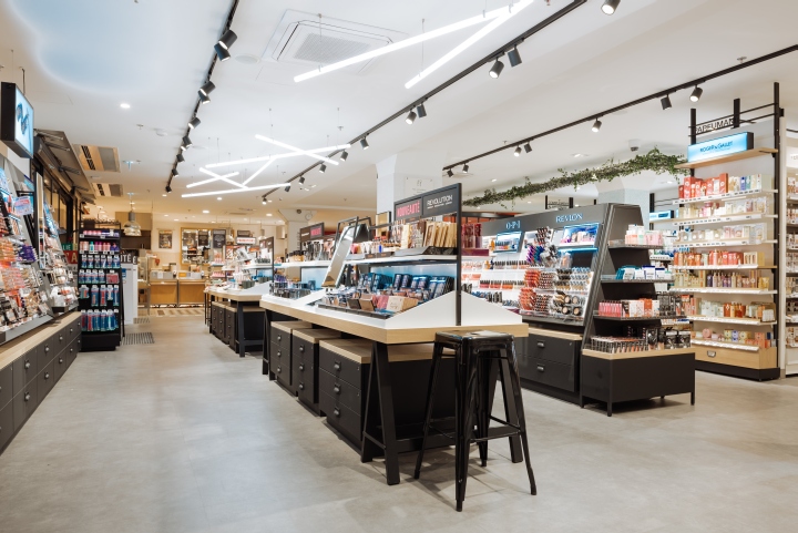 Monoprix 매장 내부 이미지